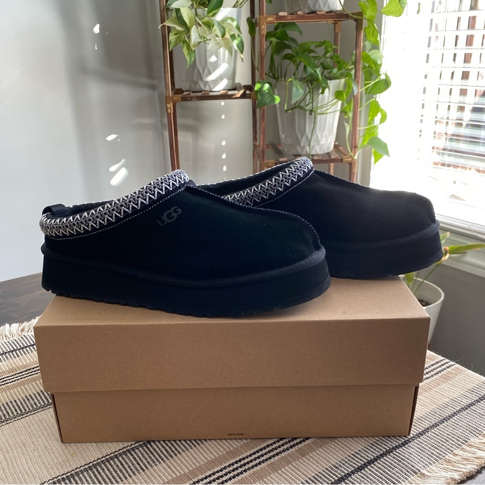 Ugg Tazz Suede Platform Slipper Clogs